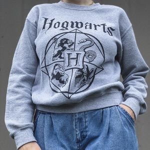 Gray Harry Potter Hogwarts Sweatshirt 🦑